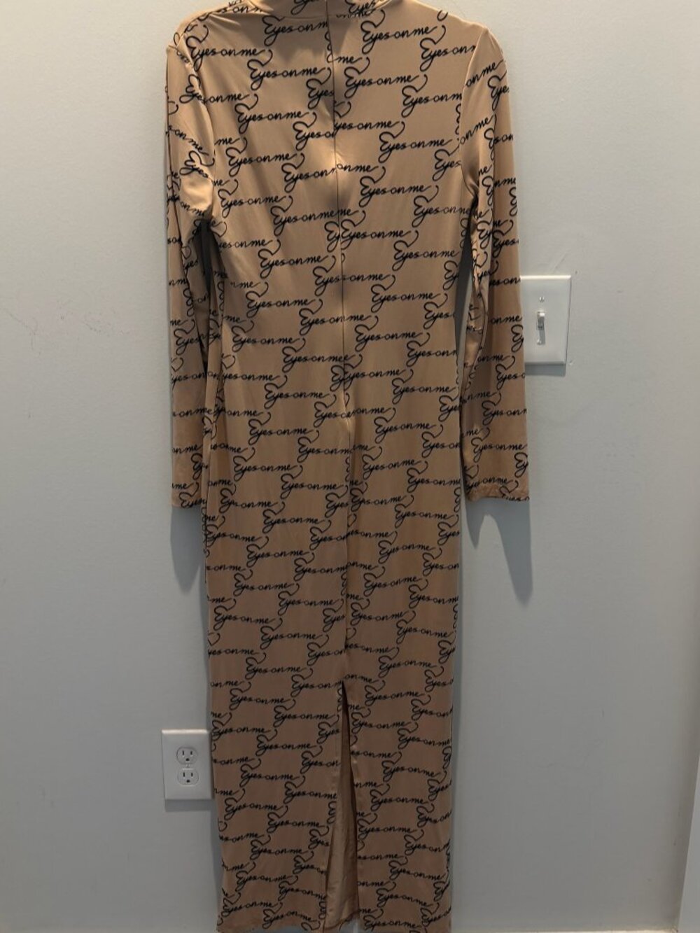 AKIRA Eyes On Me Tan Black Logo Print Mock Neck Maxi Dress Size XL - Picture 3 of 4